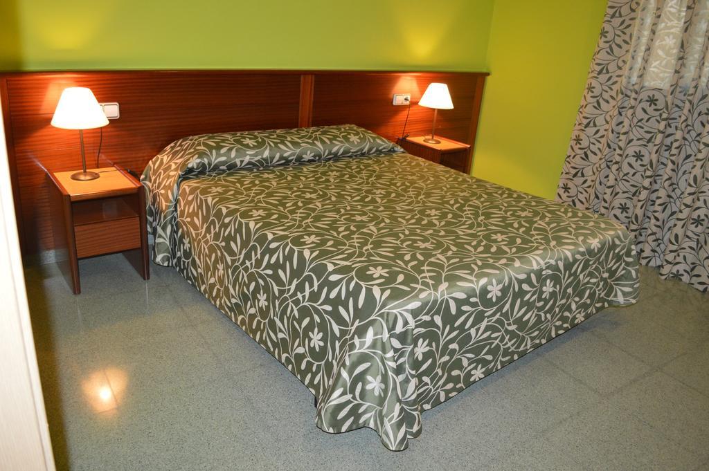 Hotel Don Pelayo Arbós Esterno foto