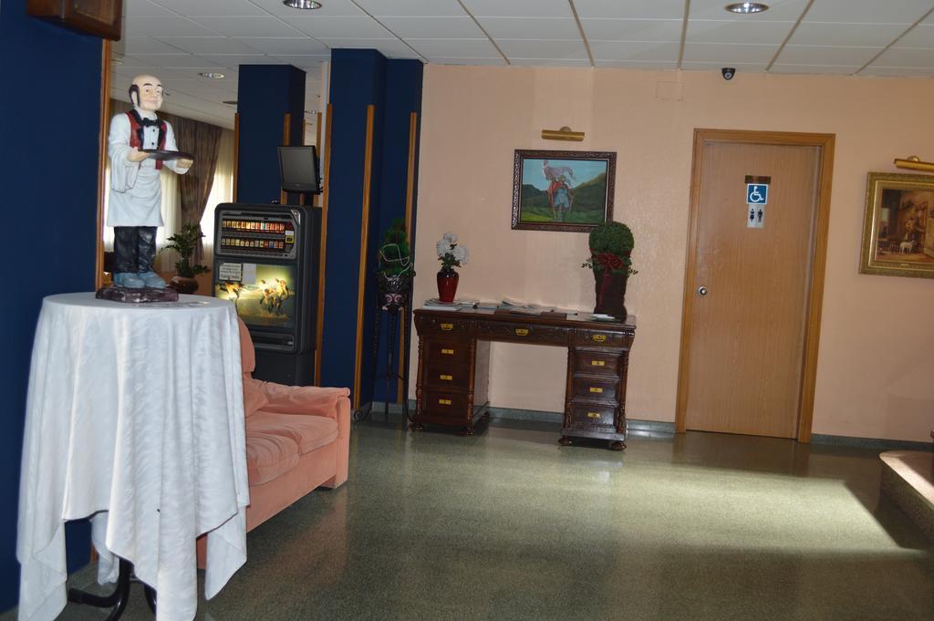 Hotel Don Pelayo Arbós Esterno foto