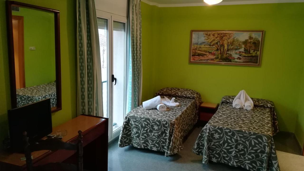Hotel Don Pelayo Arbós Esterno foto